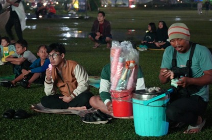 Pemkab Bogor Kembali Gelar Nobar, Warga Terhibur, UMKM Ketiban Cuan